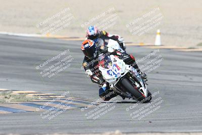 media/Oct-05-2025-CVMA (Sun) [[beeef4f201]]/Race 10-Formula Lightweight Twins Shootout/